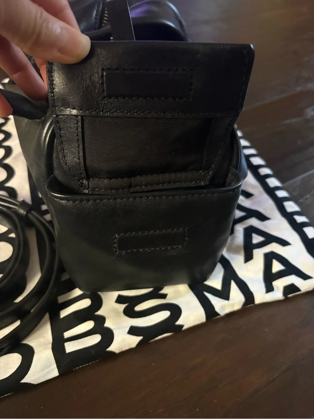 Marc Jacobs Black Leather Satchel with Detachable Strap- great condition - Picture 10 of 12
